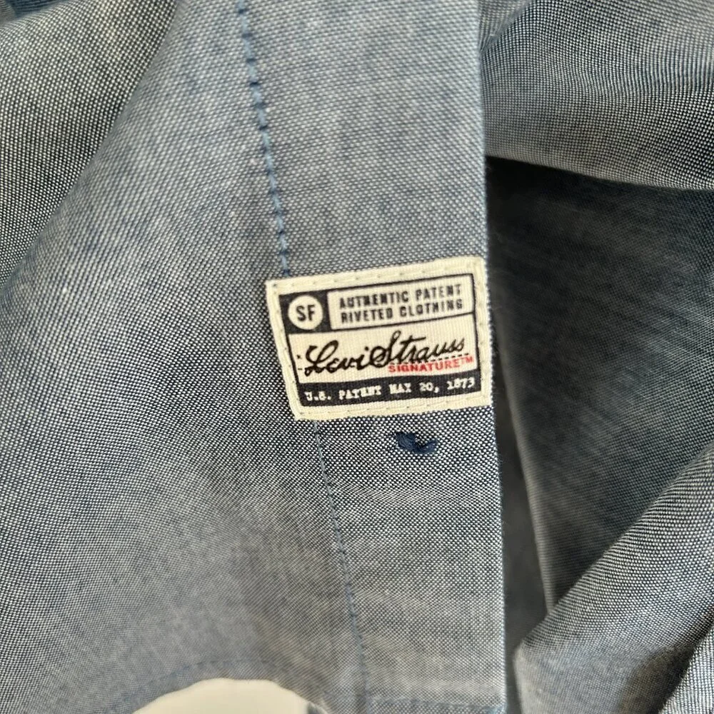 Levi Strauss Shirt Blue Denim Pro Grade Workwear Button Up Long Sleeve